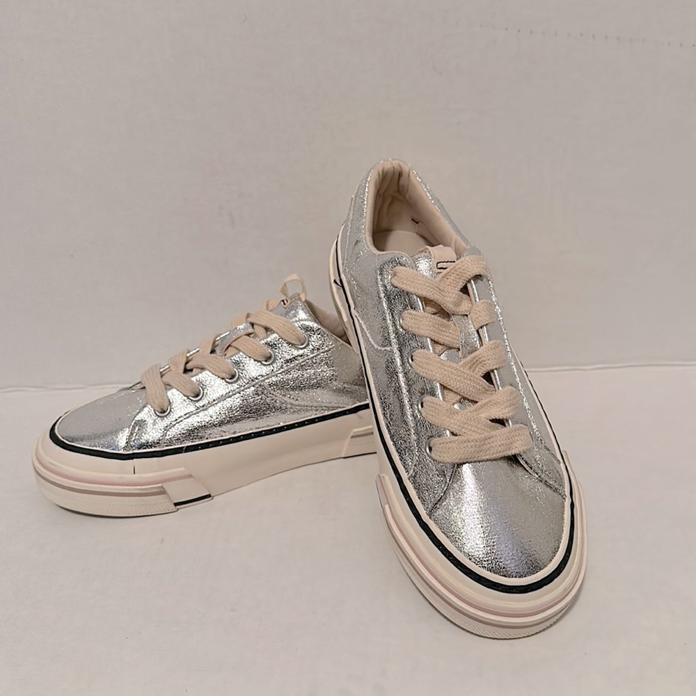 NWT ZARA SILVER SNEAKERS